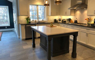 Special Features - Kitchens and Kitchenettes