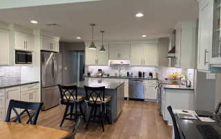 Special Features - Kitchens and Kitchenettes