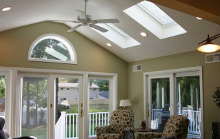 Special Features - Vaulted Ceilings