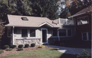 Apartment addition for Mom with roof deck accessible from main house