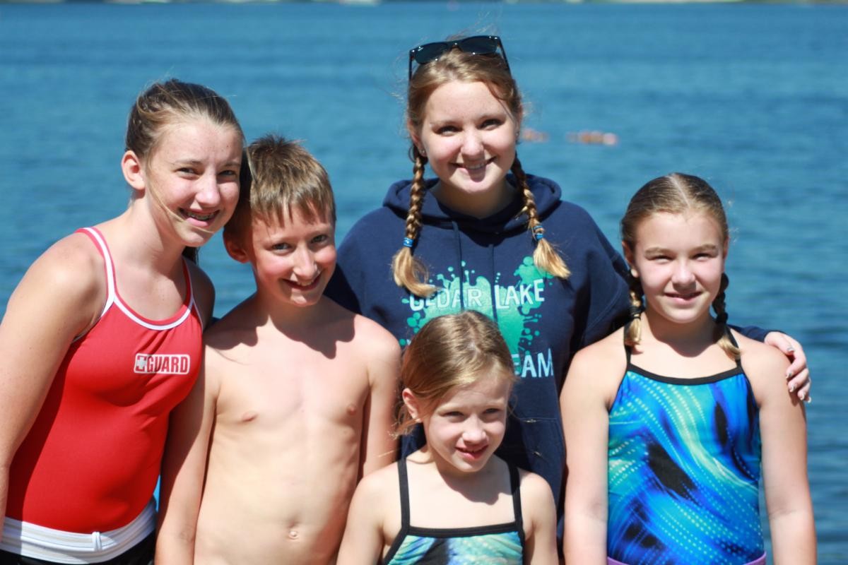 kids want to stay by lakeside